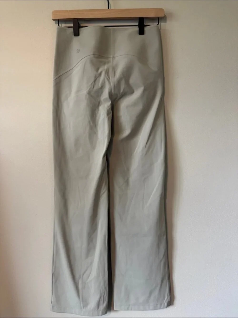 Lululemon Smooth Fit Pull-On High-Rise Cropped Pant in Riverstone I Size 0
